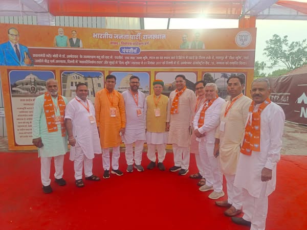 गुजरात के केवड़िया में भारतीय जनता पार्टी द्वारा आयोजित राजस्थान के सांसदों एवं विधायकों के प्रशिक्षण शिविरय-2025 के तृतीय दिवस में पार्टी के वरिष्ठजनों का मार्गदर्शन प्राप्त किया एवं सभी सत्रों में सहभागिता की।। #गुजरात Narendra Modi J.P.Nadda Bhajanlal Sharma BJP Rajasthan Bharatiya Janata Party (BJP)