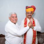 प्रदेश के उपमुख्यमंत्री डॉ प्रेमचंद बैरवा जी के श्रीडूंगरगढ़ आगमन पर भाजपा कार्यालय में भव्य स्वागत व अभिनंदन किया गया!! इस दौरान श्री विश्वकर्मा कौशल विकास बोर्ड अध्यक्ष श्री रामगोपाल सुथार जी, बीकानेर भाजपा देहात जिलाध्यक्ष श्री श्याम पंचारिया जी सहित सभी भाजपा मंडल, मोर्चा पदाधिकारी ,पार्षद,पार्टी के समस्त कार्यकर्ता उपस्थित रहे। Bhajanlal Sharma Dr. Prem Chand Bairwa BJP Rajasthan CMO Rajasthan DIPR, Department of Information & Public Relations, Rajasthan