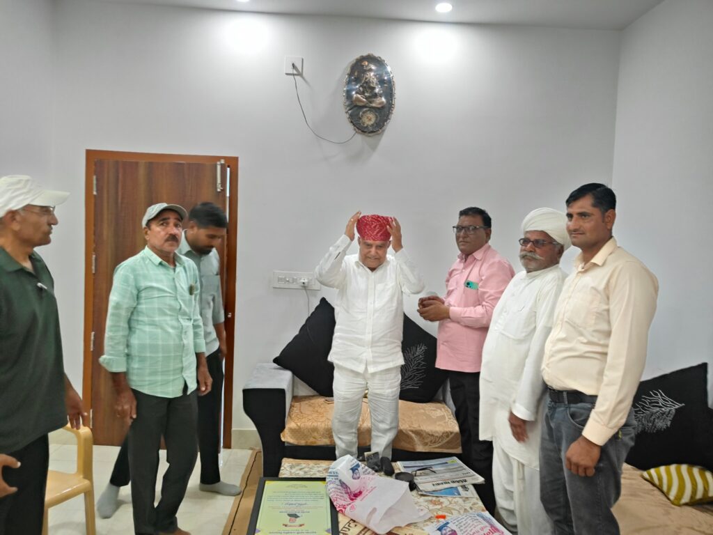 महात्मा गांधी राजकीय विद्यालय, बाना ,श्रीडूंगरगढ़ के नव निर्माण हेतु राज्यसरकार की ओर से दो करोड़ पच्चीस लाख रुपये की धनराशि स्वीकृत करने पर विद्यालय परिवार द्वार आज अभिनन्दन किया। विद्यालय परिवार का हृदय से हार्दिक आभार व धन्यवाद। प्रदेश के यशस्वी मुख्यमंत्री श्री भजनलाल जी शर्मा तथा शिक्षा मंत्री श्री मदन जी दिलावर का आभार ।