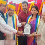 श्री ओसवाल पंचायत कालूबास, श्रीडूंगरगढ़ के जेपी हॉल के उद्घाटन समारोह में शामिल हुआ। इस अवसर पर विश्वकर्मा कौशल विकास बोर्ड के चेयरमैन रामगोपाल जी सुथार ,समाजसेवी श्री जतन जी पारख, श्री भीकमचंद जी पुगलिया, श्री पन्नालाल जी पुगलिया, श्री निर्मल जी डागा, श्री शांति लाल जी राखेचा,अध्यक्ष श्री विनोद भादानी, श्री कांति पुगलिया हनुमान जी श्यामसुखा सहित समाज के अनेक गणमान्य नागरिक उपस्थित रहे। नवीन जेपी हॉल समाज के सामाजिक, सांस्कृतिक एवं धार्मिक आयोजनों के लिए एक महत्वपूर्ण केंद्र बनेगा। आयोजन के लिए समस्त पदाधिकारियों एवं समाजबंधुओं का हार्दिक आभार। #श्रीडूंगरगढ़